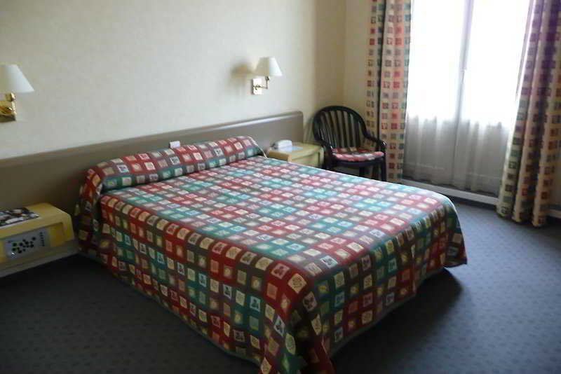 Brit Hotel Cahors - Le France Екстериор снимка