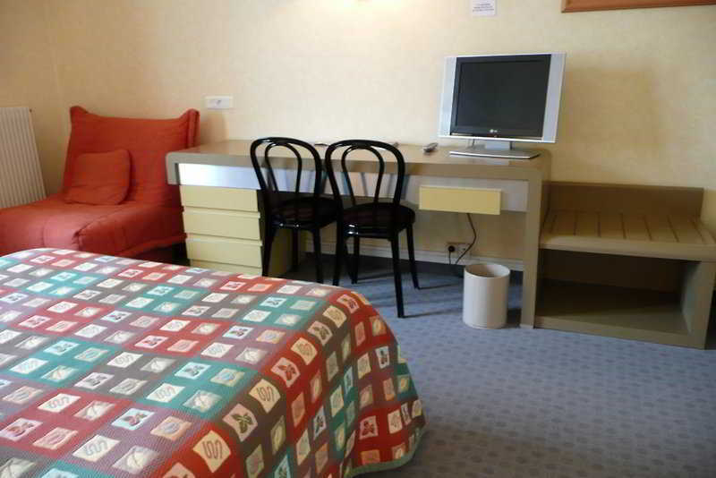 Brit Hotel Cahors - Le France Екстериор снимка