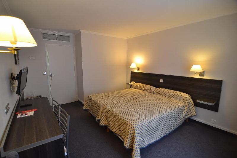 Brit Hotel Cahors - Le France Екстериор снимка